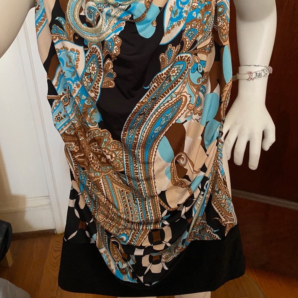 Halter Open Back Top - Picture 4 of 4